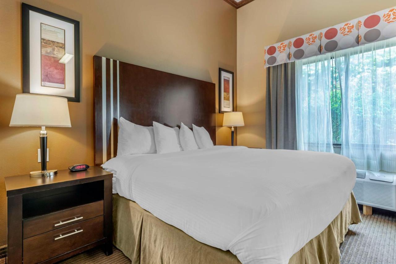 Best Western Plus Texoma Hotel & Suites Денісон Екстер'єр фото